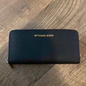 Michael Kora Wallet Long